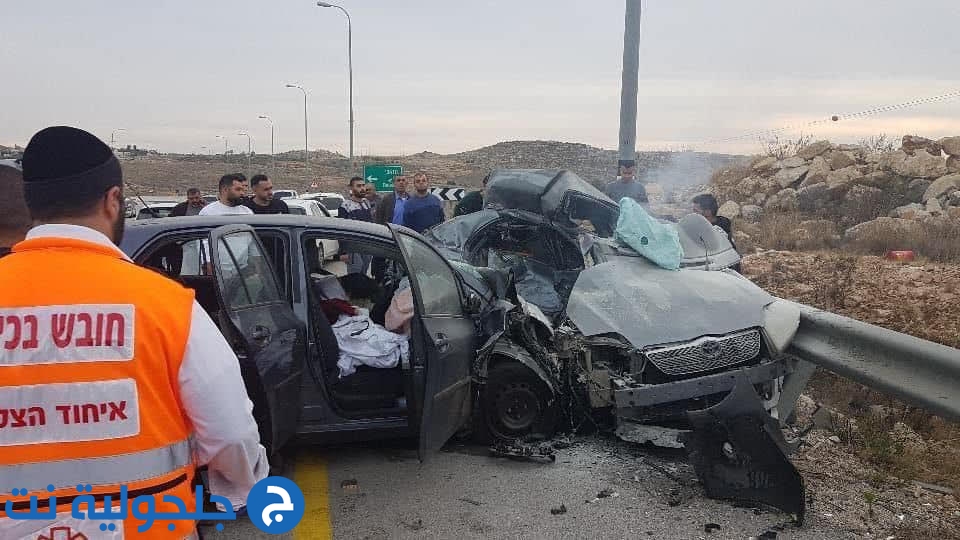 مصرع 3 اشخاص واصابة 3 اخرين في حادث سير غرب رام الله